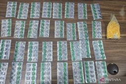 1.360 butir obat keras disita polisi di Bekasi