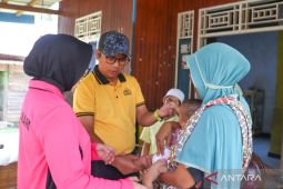 Polisi salurkan bantuan bagi anak berkebutuhan khusus di Mukomuko
