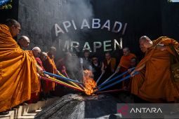 Dimulai hari ini! Api abadi Mrapen resmi diambil untuk puncak Perayaan Waisak 2026 di Borobudur