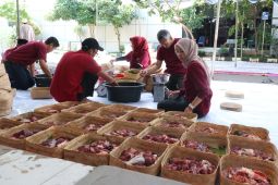 PLN UID Banten salurkan daging kurban untuk masyarakat