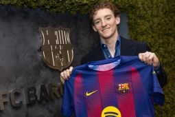 Barcelona resmi datangkan penyerang sayap Anthony Gordon dari Newcastle