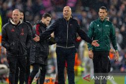 Resmi! Arne Slot didepak oleh Liverpool