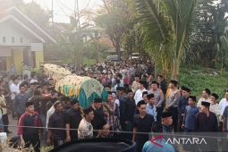 Pengasuh Pesantren Buntet Cirebon wafat pada Senin