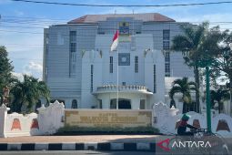 Pemkot Cirebon akan hentikan pembayaran gaji ASN yang mangkir 10 hari berturut-turut