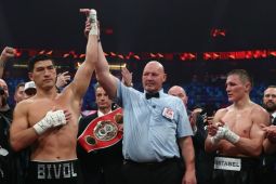 Juara dunia Bivol tolak tarung yang ketiga duel Beterbiev