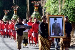 Upacara adat Grebeg Pancasila di Blitar