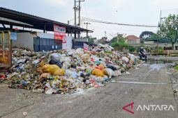 Kabupaten Bandung evaluasi sistem pengolahan sampah Pasar Baleendah akibat terjadinya timbulan sampah