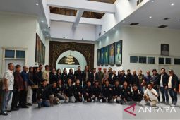 Ketua DPRD Jambi Hafiz Fattah bangga lima siswa Jambi tembus kampus dunia
