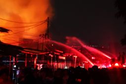 200 personel gabungan bantu evakuasi korban kebakaran Kemayoran