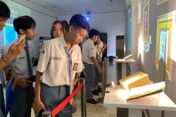 Pertiwi dan percakapan peradaban