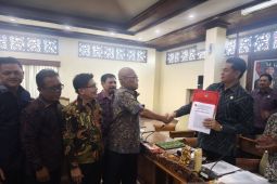 Pansus TRAP serahkan 9 rekomendasi KEK Kura Kura Bali ke pimpinan DPRD