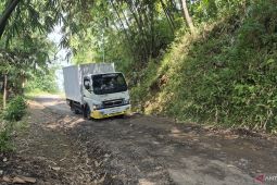 Pemkab Bandung Barat prioritaskan perbaikan sejumlah ruas jalan di wilayah selatan