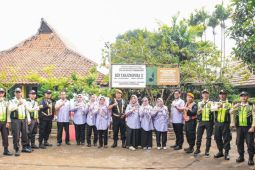 KAI Daop 1 serahkan delapan terduga pelaku pelemparan ke APH
