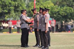 Kapolda Jatim lantik 971 bintara remaja perkuat pelayanan kepolisian