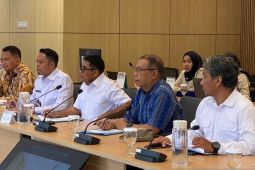 Plt Bupati Sitaro bahas penguatan kesehatan dengan Wamenkes