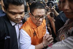 KPK tahan tersangka kasus dugaan korupsi di Ditjen Imigrasi