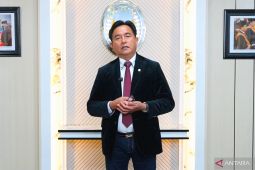 Menko Yusril tegaskan tak ada lagi jalur cepat ITAS dan ITAP untuk WNA