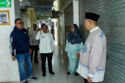 Wako Padang Panjang evaluasi toko Pasar Pusat yang tidak aktif berjualan
