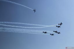 Kedatangan Jupiter Aerobatic Team TNI AU di Sidoarjo