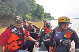 Tim SAR Jambi sisir Sungai Batanghari cari pemancing yang diduga hilang