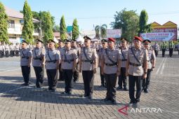 Sejumlah Pamen dan Pama Polres Situbondo dimutasi untuk penyegaran