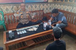 Perdagangan obat keras ilegal di Cibatu Garut dibongkar!