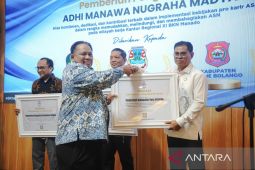 Pemkab Bone Bolango raih penghargaan Adhi Manawa Nugraha Pratama