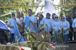 Ribuan warga meriahkan konvoi sambut PENAS KTNA di Gorontalo