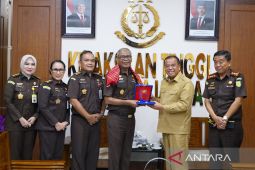 Kajati Sumut terima kunjungan Bupati Karo, perkuat sinergi pemda dengan penegak hukum