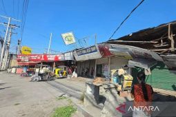 Sedikitnya tiga orang dilaporkan tewas akibat gempa kuat guncang Filipina
