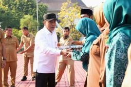 Pemkab Karawang bersama Asprumnas bagikan 28,5 ton telur untuk balita stunting