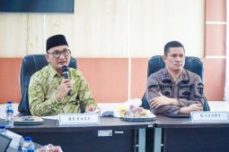 Bupati Sarolangun Hurmin paparkan proyek strategis daerah bersama Kejari Sarolangun
