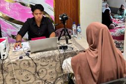 Imigrasi Belawan layani 28 permohonan paspor melalui Eazy Paspor di PT Darul Umroh Alharamain Langkat