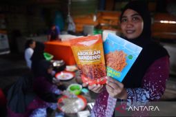 Pemkab Berau - YKAN berhasil cetak perempuan pesisir mandiri