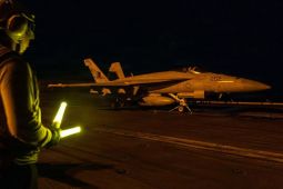 Militer Iran ancam serang semua pangkalan AS jika diserang lagi