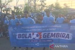 TVRI, ANTARA dan RRI gelar Bola Gembira Fun Walk sambut Piala Dunia 2026 di Banjarmasin