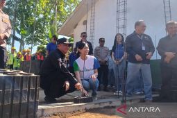 Bupati Garut dukung pemanfaatan sampah plastik untuk bangun ruang kelas sekolah