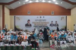 105 Jamaah Haji asal Paluta tiba di Tanah Air, Disambut Wakil Bupati