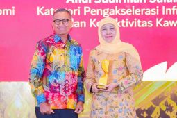 Khofifah raih dua penghargaan atas ekonomi dan ketahanan pangan