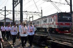 Komisi V DPR tinjau perlintasan sebidang di Stasiun Bogor