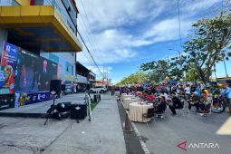 Nobar Maroko-Brasil, Olahraga Sambil Kulineran di Tepian Sungai Kayan