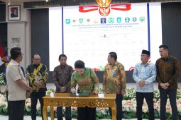 Hadiri peresmian Kantor Kemenkum Malut, Gubernur Sherly usulkan produk hukum tanah adat ke Menteri Hukum