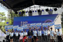 Puluhan ribu pelari semarakkan hari kedua Jakarta International Marathon 2026
