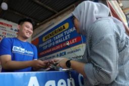 Dari konter pulsa sederhana menjadi andalan Mini ATM warga: Kisah Arya menjawab kebutuhan layanan keuangan di Deli Serdang