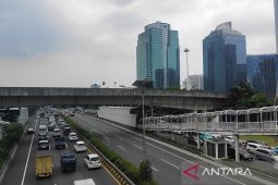 Mayoritas kota besar alami berawan-hujan ringan pada Rabu