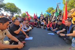 Ketua Komisi A DPRD Surabaya apresiasi aksi mahasiswa