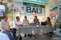 Warga Bali pemilik Monyet Ekor Panjang mulai serahkan monyetnya ke BKSDA