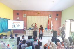 Polres Situbondo edukasi pelajar tentang keselamatan berlalu lintas