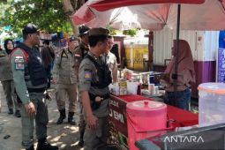 Pemkot Bengkulu tertibkan PKL dan jukir liar jelang Festival Tabut