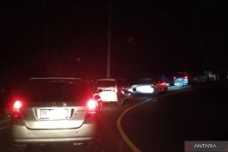 Waspadai Jalur Denpasar-Singaraja, ada perbaikan jalan di Baturiti